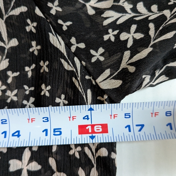 Black & White Floral Sheer Long Shirt Blouse XS - Picture 11 of 12